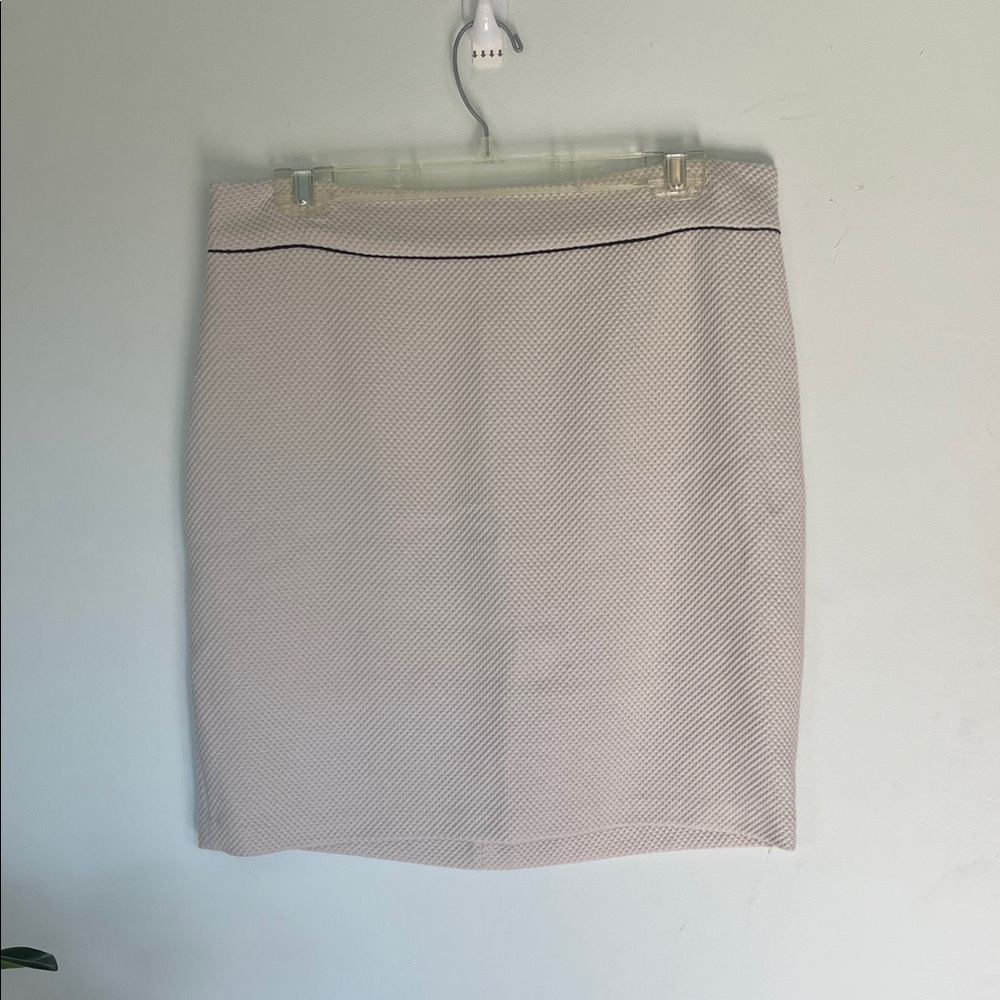 White House Black Market Textured Cream Pencil Skirt